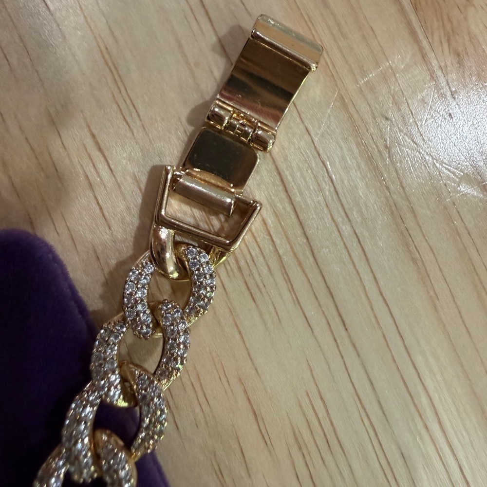 Pave Cuban Link Bracelet in Gold - Picture 4 of 5